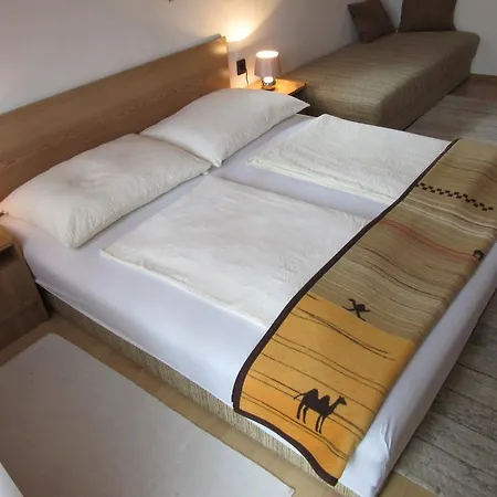 Bed & Breakfast Zsuzsa Panzio