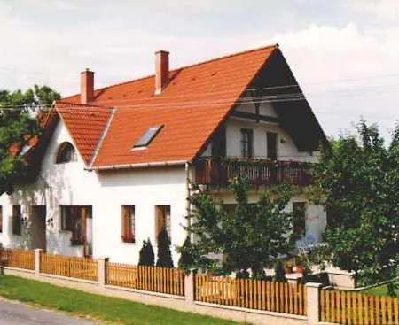 Zsuzsa Panzio Bed & Breakfast Balatonfüred