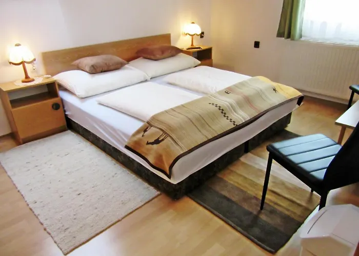 Zsuzsa Panzio فندق مبيت وإفطار